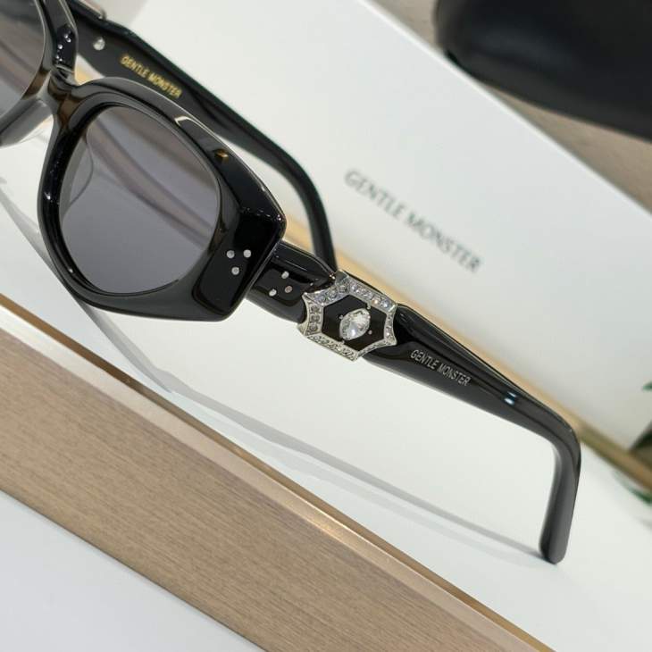 Picture of Gentle Monster Sunglasses _SKUfw68371950fw